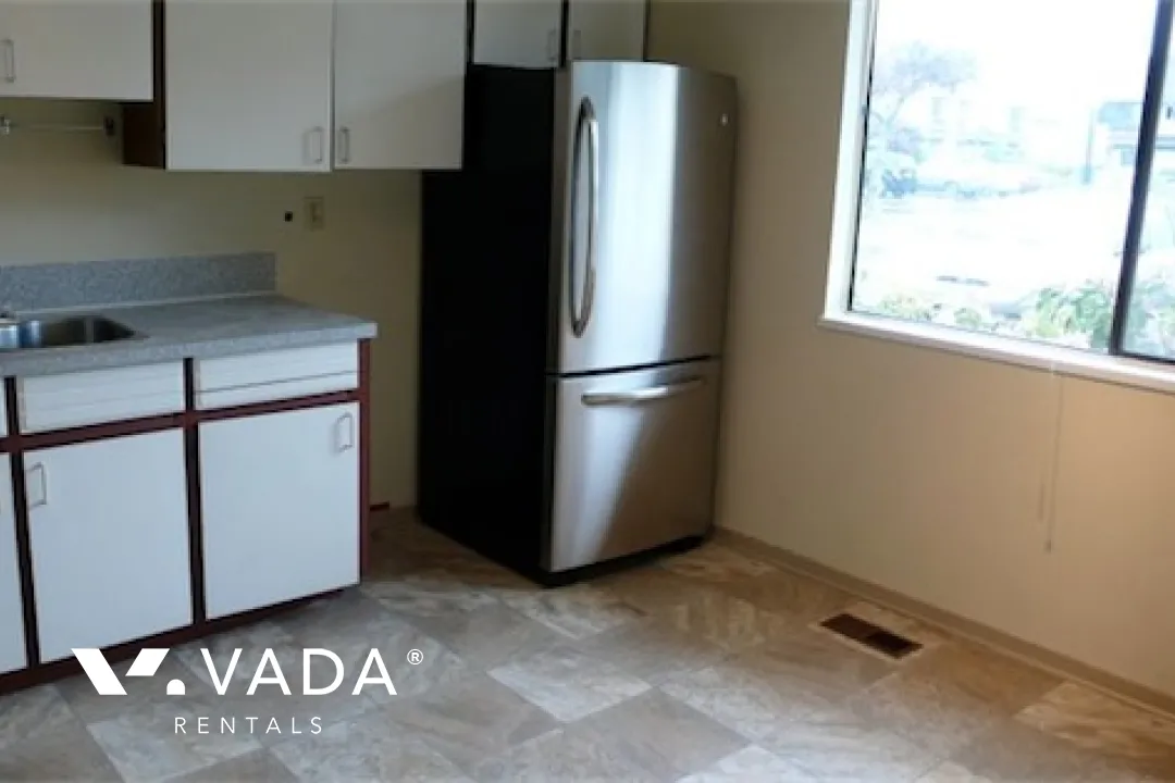Glenacres Village in Saunders - 3 Bedroom Townhouse For Rent in Richmond at 116 - 9700 Glenacres Drive, Richmond, BC