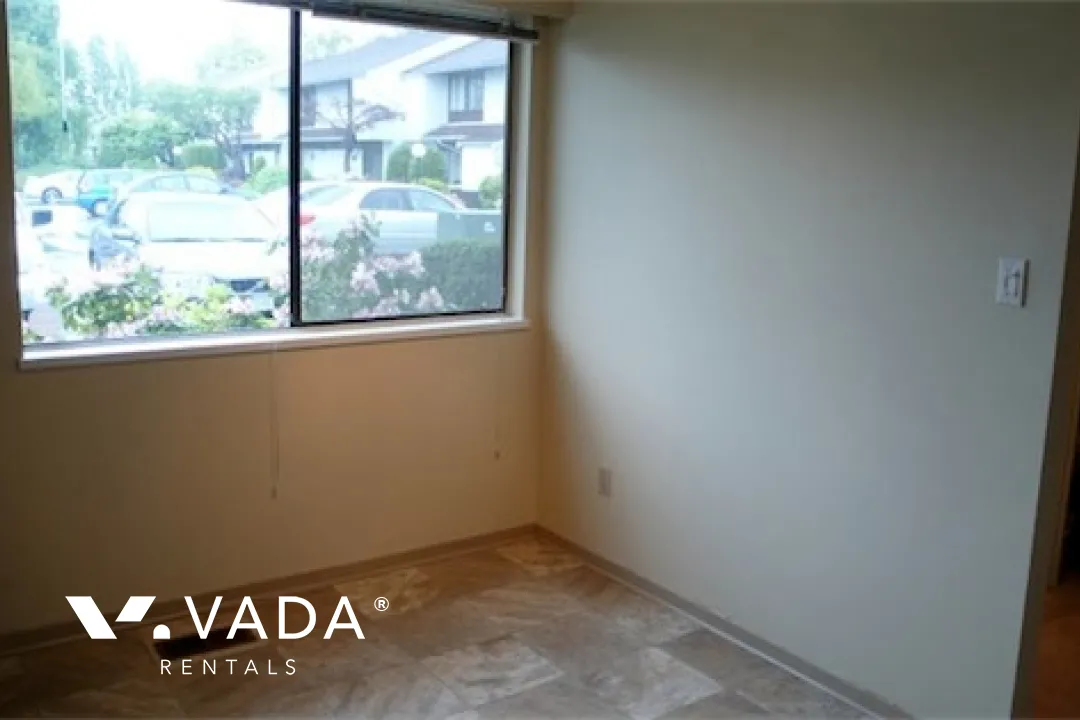 Glenacres Village in Saunders - 3 Bedroom Townhouse For Rent in Richmond at 116 - 9700 Glenacres Drive, Richmond, BC