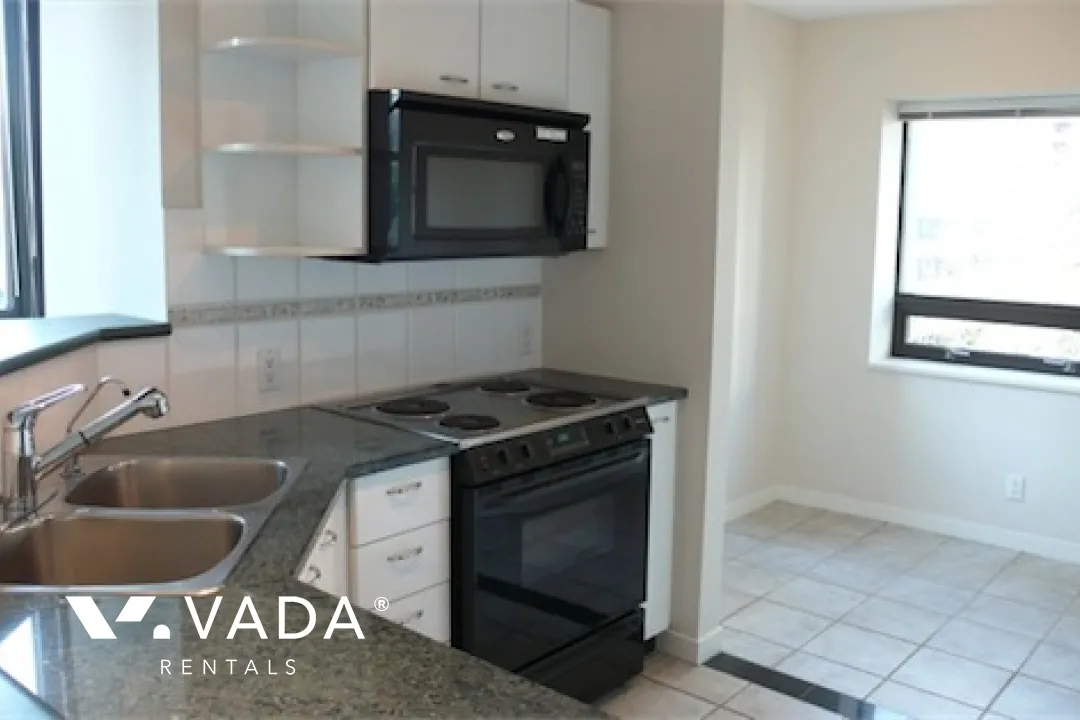Lions in Downtown - Studio For Rent in Vancouver at 302 - 1367 Alberni Street, Vancouver, BC
