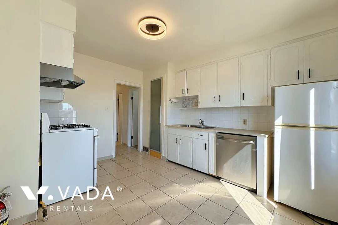 Grandview - 2 Bedroom House (Upper Level) For Rent in Vancouver at 1336B East 11th Avenue, Vancouver, BC