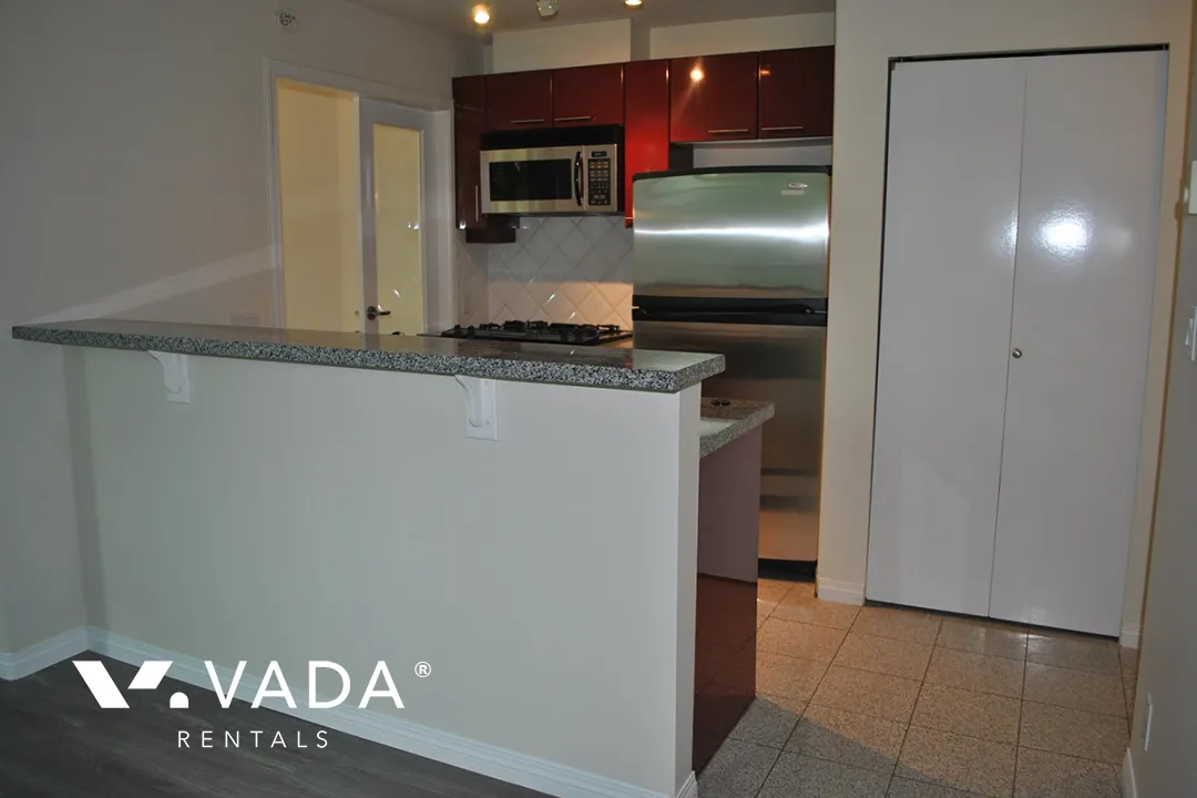 Classico in Coal Harbour - 1 Bedroom Apartment For Rent in Vancouver at 407 - 1328 West Pender Street, Vancouver, BC