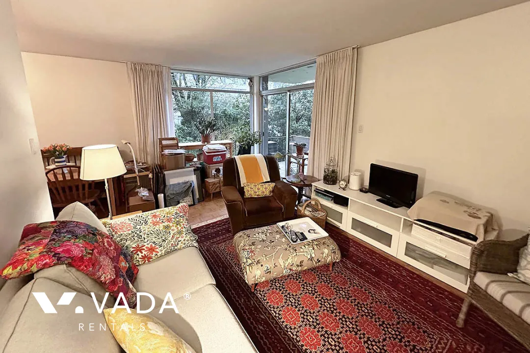 Georgian House in Kerrisdale - 1 Bedroom Apartment For Rent in Vancouver at 101 - 5450 Vine Street, Vancouver, BC