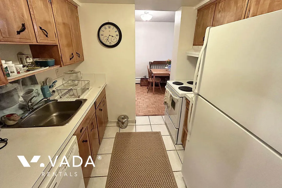 Georgian House in Kerrisdale - 1 Bedroom Apartment For Rent in Vancouver at 101 - 5450 Vine Street, Vancouver, BC