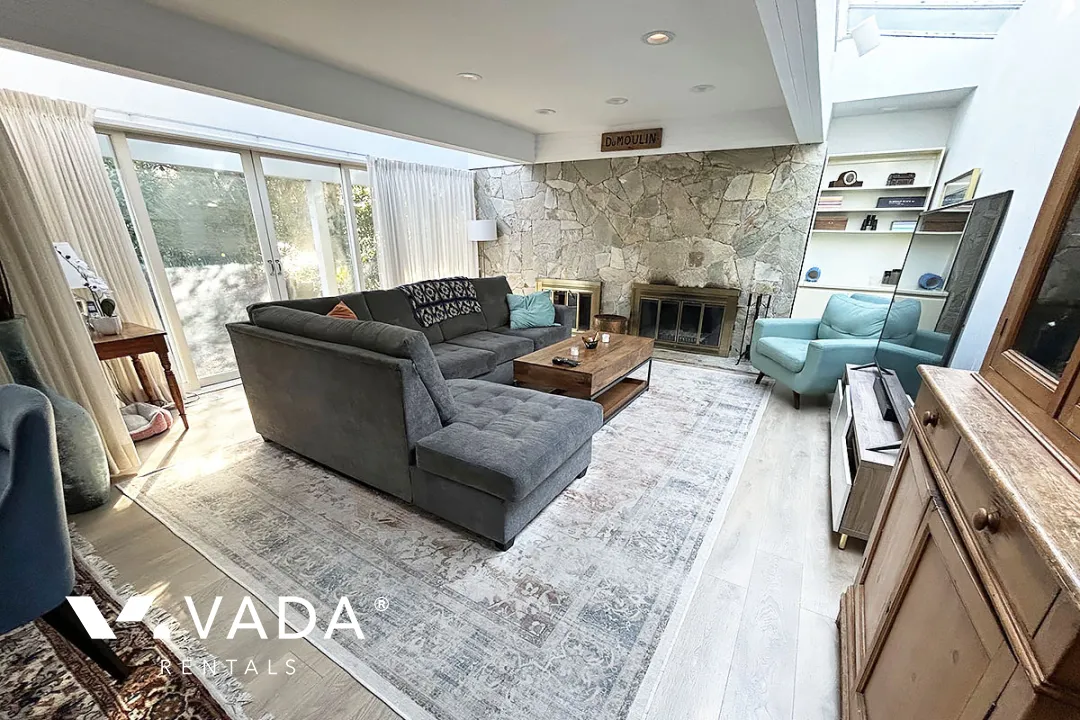 Shaughnessy - 2 Bedroom House For Rent in Vancouver at 1132 Connaught Drive, Vancouver, BC