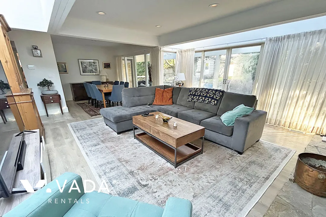 Shaughnessy - 2 Bedroom House For Rent in Vancouver at 1132 Connaught Drive, Vancouver, BC