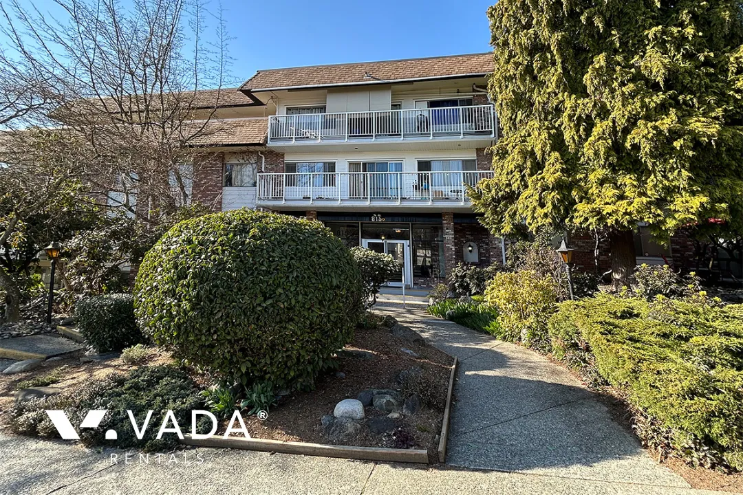 Norfolk House in Uptown - 1 Bedroom Apartment For Rent in New Westminster at 301 - 815 Fourth Avenue, New Westminster, BC