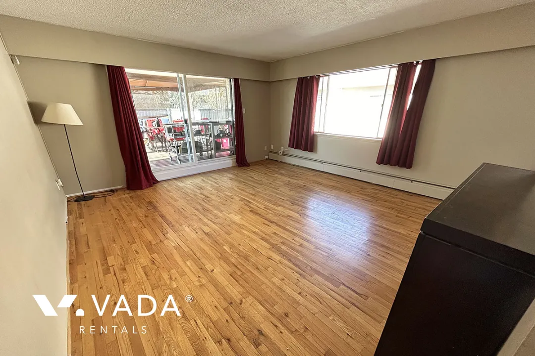 Norfolk House in Uptown - 1 Bedroom Apartment For Rent in New Westminster at 301 - 815 Fourth Avenue, New Westminster, BC