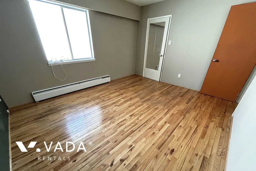Norfolk House in Uptown - 1 Bedroom Apartment For Rent in New Westminster at 301 - 815 Fourth Avenue, New Westminster, BC
