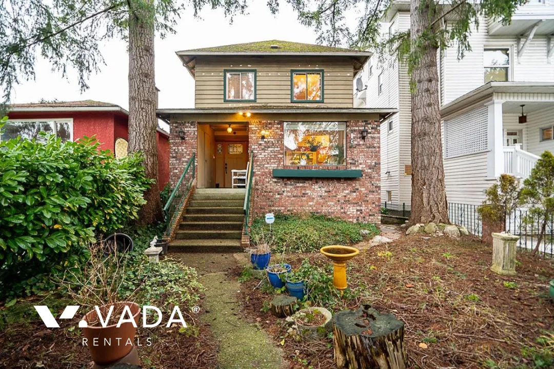 Mount Pleasant East - 2 Bedroom House For Rent in Vancouver at 857A East 12th Avenue, Vancouver, BC
