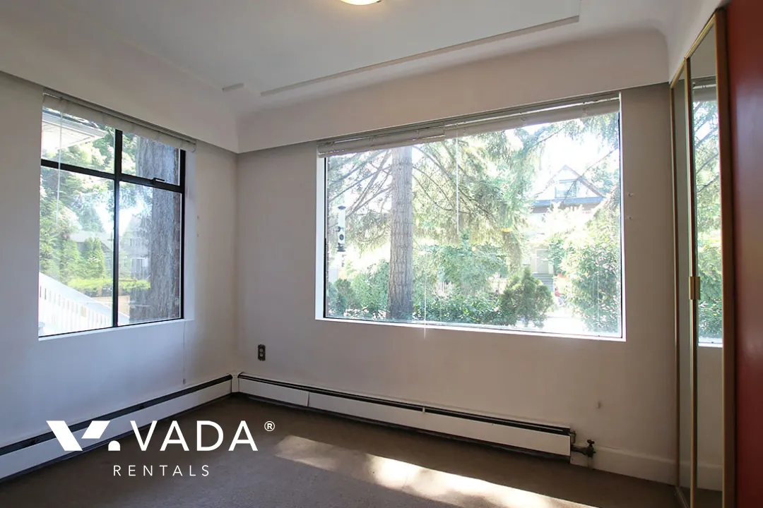 Mount Pleasant East - 2 Bedroom House For Rent in Vancouver at 857A East 12th Avenue, Vancouver, BC