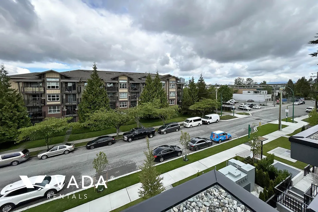 Kin Collection in Metrotown - 2 Bedroom Townhouse For Rent in Burnaby at 112 - 6085 Irmin Street, Burnaby, BC, V5J 0J7