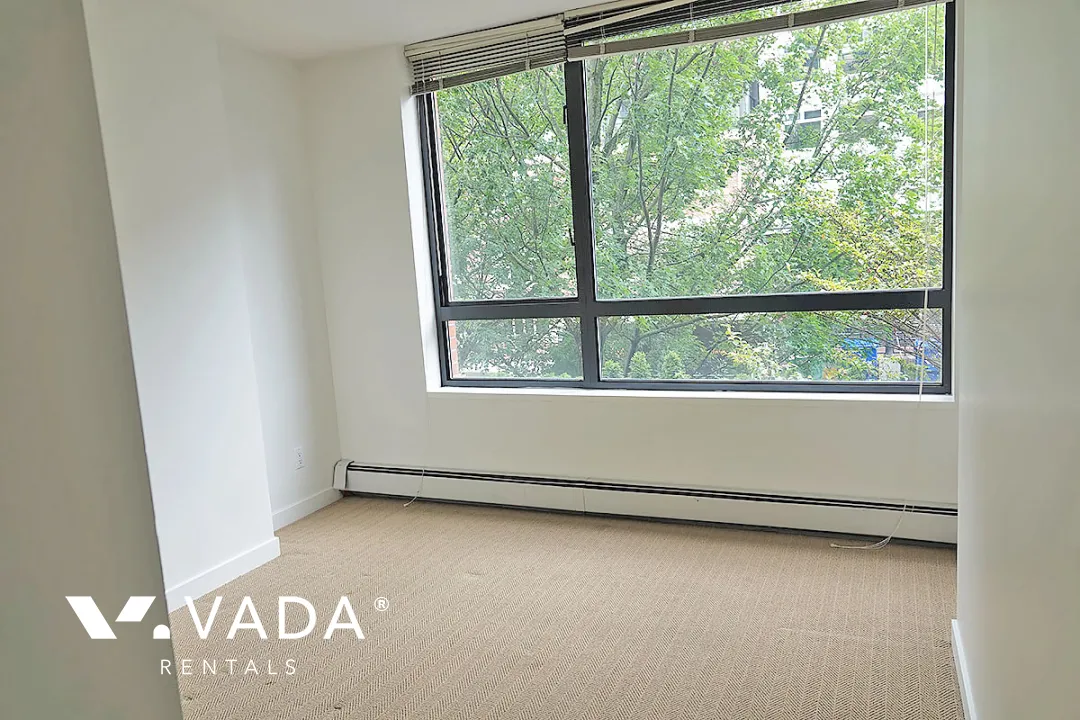 Parkview Tower in Yaletown - 2 Bedroom Apartment For Rent in Vancouver at 302 - 289 Drake Street, Vancouver, BC