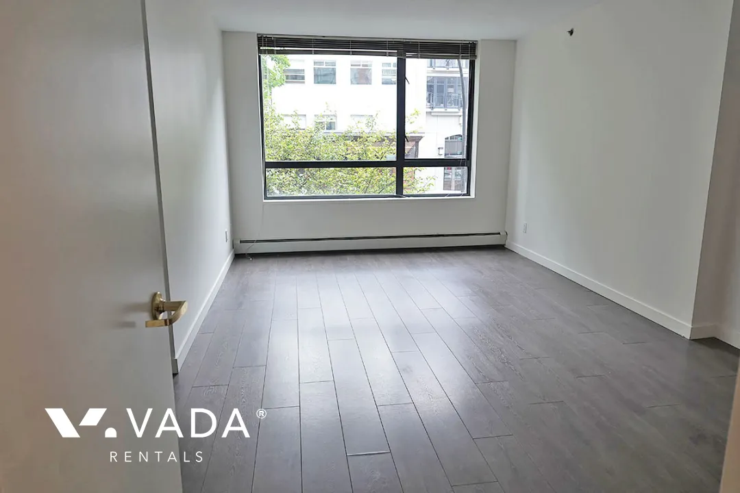 Parkview Tower in Yaletown - 2 Bedroom Apartment For Rent in Vancouver at 302 - 289 Drake Street, Vancouver, BC