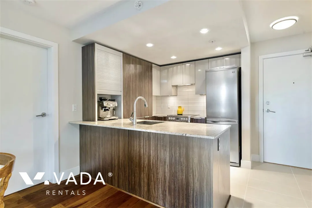 Richards in Yaletown - 2 Bedroom Apartment For Rent in Vancouver at 517 - 1088 Richards Street, Vancouver, BC