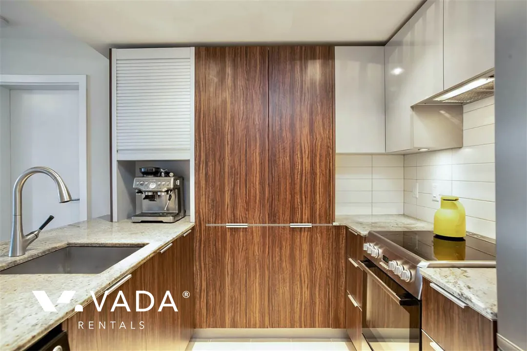 Richards in Yaletown - 2 Bedroom Apartment For Rent in Vancouver at 517 - 1088 Richards Street, Vancouver, BC