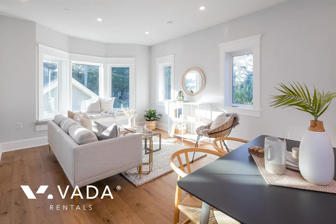 Commercial Drive - 3 Bedroom Duplex For Rent in Vancouver at 1634 East 4th Avenue, Vancouver, BC
