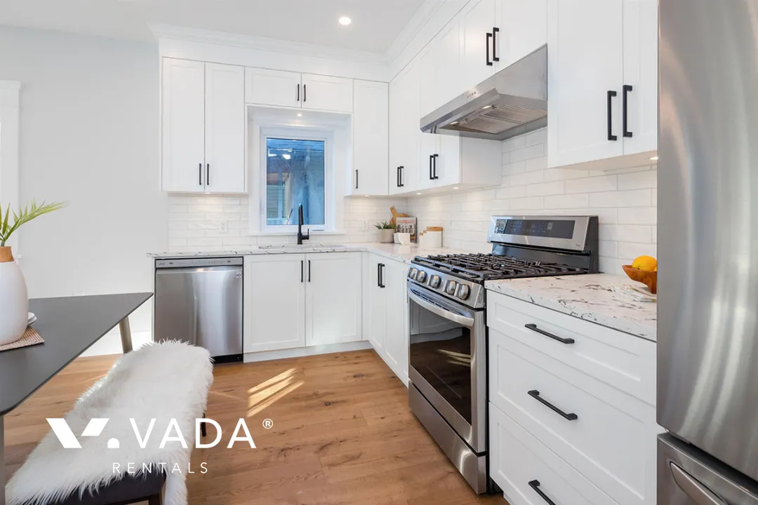 Commercial Drive - 3 Bedroom Duplex For Rent in Vancouver at 1634 East 4th Avenue, Vancouver, BC