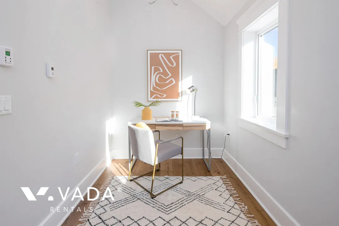 Commercial Drive - 3 Bedroom Duplex For Rent in Vancouver at 1634 East 4th Avenue, Vancouver, BC