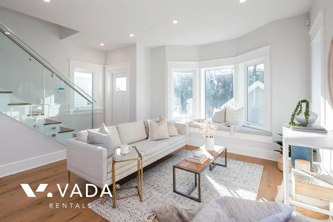 Commercial Drive - 3 Bedroom Duplex For Rent in Vancouver at 1634 East 4th Avenue, Vancouver, BC