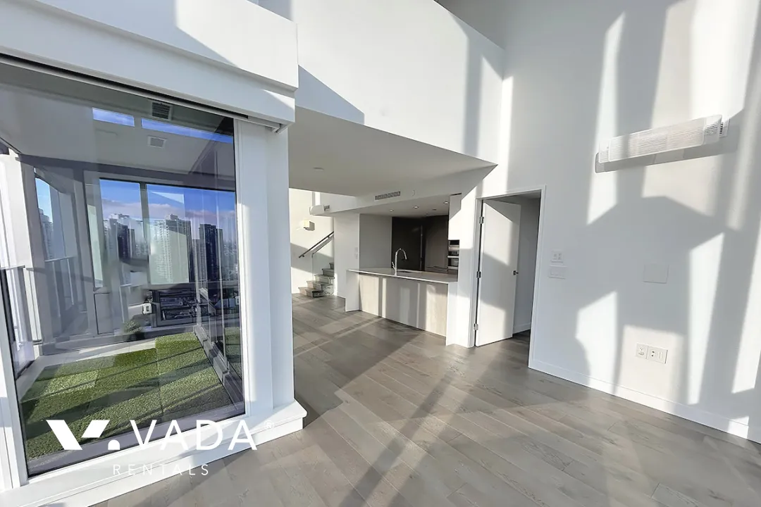 8X on The Park in Yaletown - 3 Bedroom Loft For Rent in Vancouver at 1807 - 1111 Richards Street, Vancouver, BC