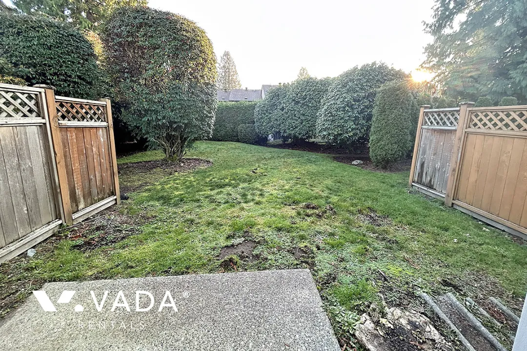 Timberlane in Whalley - 3 Bedroom Townhouse For Rent in Surrey at 21 - 9955 140th Street, Surrey, BC