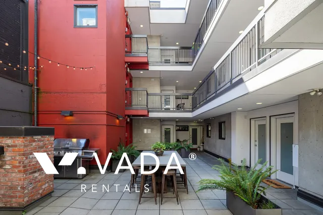 Building - 21 Doors in Vancouver, BC at 370 Carrall Street