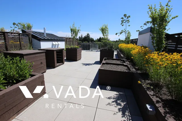 Building - Midtown Modern in Vancouver, BC at 630 East Broadway