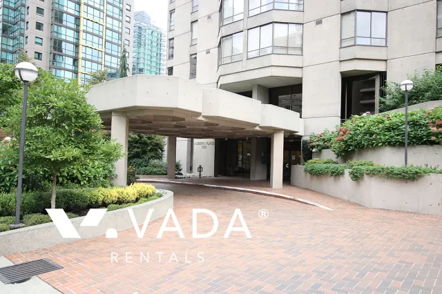 Building - Alberni Place in Vancouver, BC at 738 Broughton Street