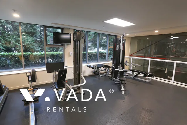 Building - Landmark 33 in Vancouver, BC at 1009 Expo Boulevard