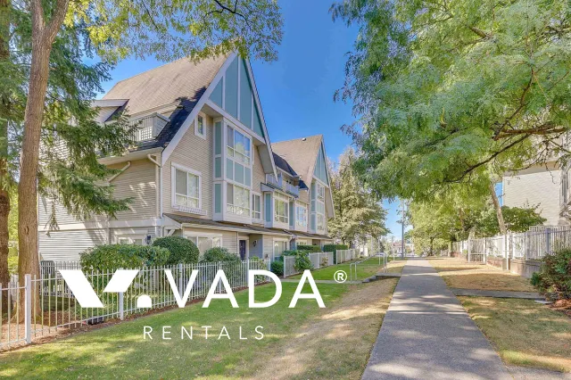 Building - Tudor Grove in Burnaby, BC at 6588 Southoaks Crescent