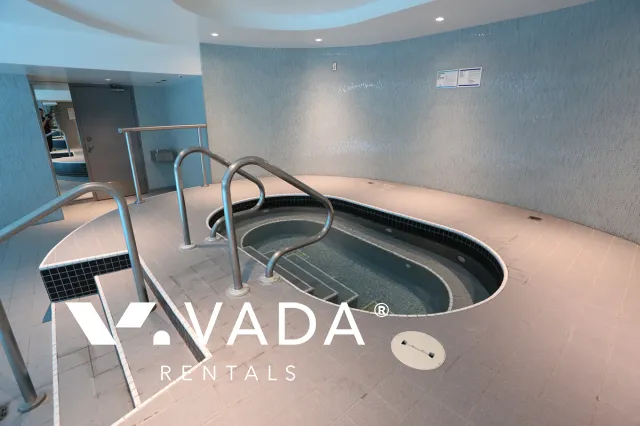 Building - Harbourside Park in Vancouver, BC at 555 Jervis Street