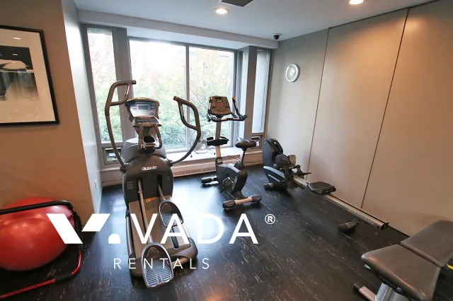 Building - Residences on Georgia in Vancouver, BC at 1288 West Georgia Street