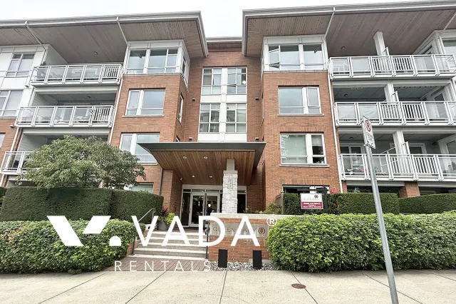 Building - Queen Mary in North Vancouver, BC at 717 Chesterfield Avenue