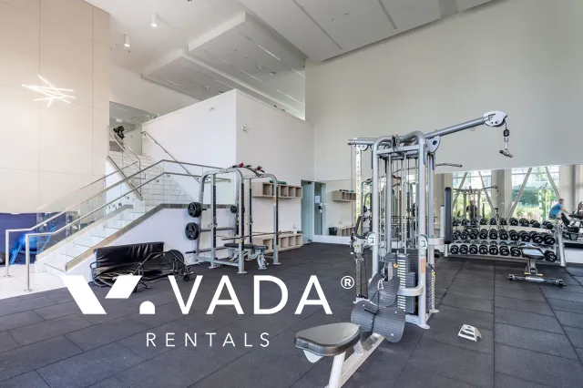 Building - Kings Crossing in Burnaby, BC at 7388 Kingsway