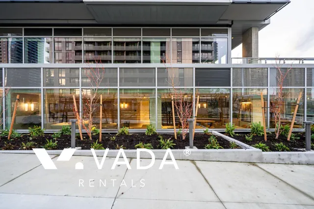 Building - Century City Holland Park in Surrey, BC at 13573 98A Avenue