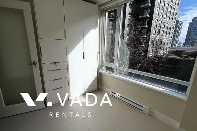 Richards in Downtown - 2 Bedroom Apartment For Rent in Vancouver at 419 - 1088 Richards Street, Vancouver, BC