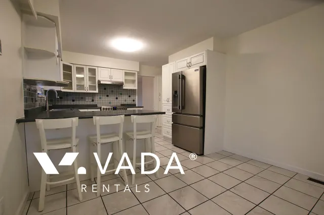 Riley Park - 3 Bedroom House (Upper Level) For Rent in Vancouver at 308 East 34th Avenue, Vancouver, BC