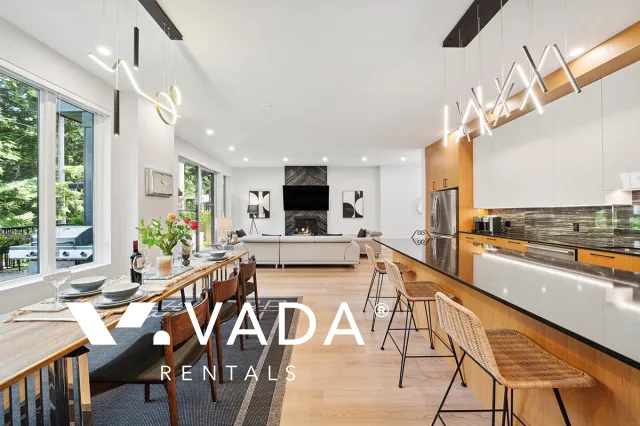 Anmore - 4 Bedroom House For Rent in Anmore at 25 - 3295 Sunnyside Road, Anmore, BC