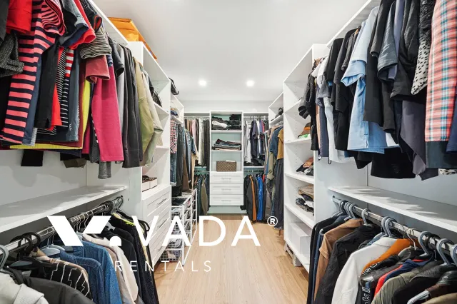 Anmore - 4 Bedroom House For Rent in Anmore at 25 - 3295 Sunnyside Road, Anmore, BC