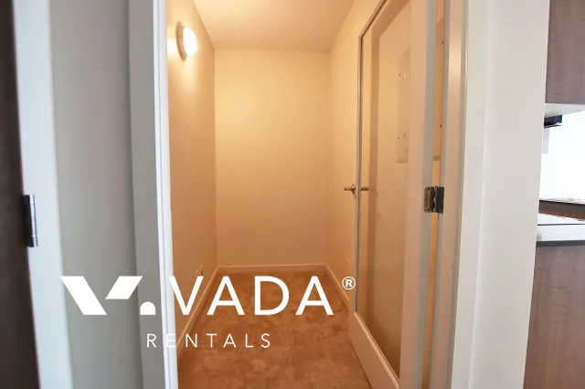 The Hudson in Downtown - 1 Bedroom Apartment For Rent in Vancouver at 1003 - 610 Granville Street, Vancouver, BC