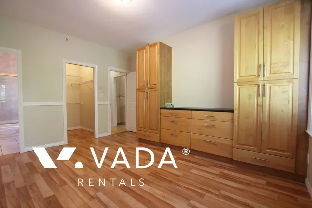 Riley Park - 4 Bedroom House (Upper Level) For Rent in Vancouver at 4525 Saint George Street, Vancouver, BC, V5V 4A6