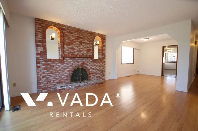 Kensington - 3 Bedroom House (Upper Level) For Rent in Vancouver at 4380 Victoria Drive, Vancouver, BC