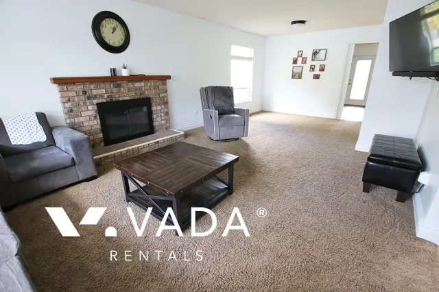 Langley City - 3 Bedroom House For Rent in Langley at 19980 48a Avenue, Langley, BC