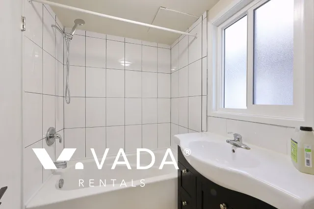 Grandview - 2 Bedroom House (Upper Level) For Rent in Vancouver at 1336A East 11th Avenue, Vancouver, BC