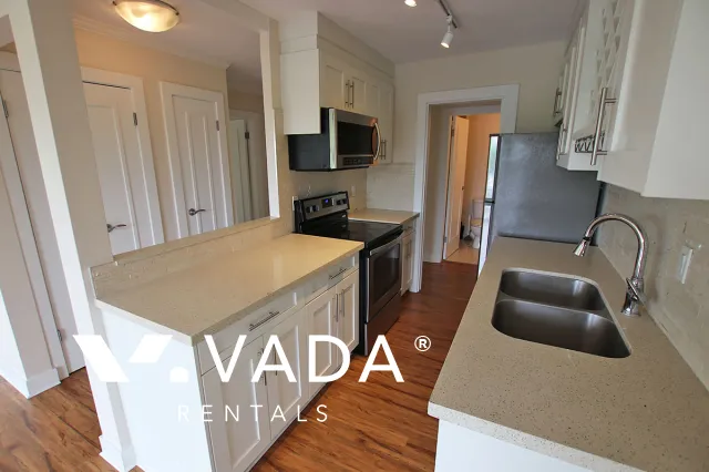 Aish Place in Kerrisdale - 2 Bedroom Apartment For Rent in Vancouver at 401 - 5926 Yew Street, Vancouver, BC