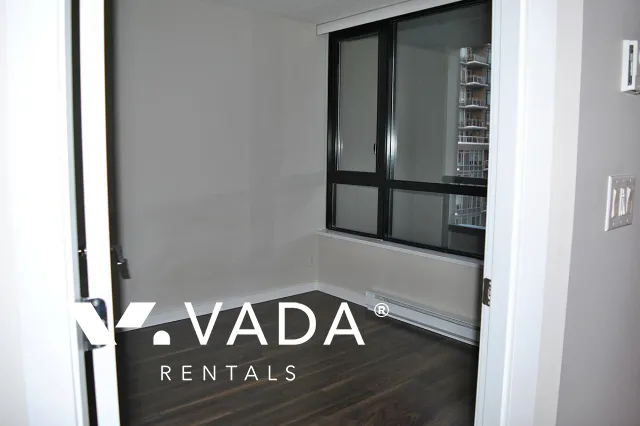 Yaletown Park in Yaletown - 1 Bedroom Apartment For Rent in Vancouver at 2610 - 909 Mainland Street, Vancouver, BC, V6B 1S3