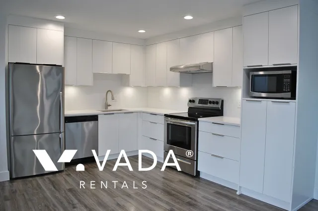Laurel Court in Fairview - 2 Bedroom Townhouse For Rent in Vancouver at 66 - 870 West 7th Avenue, Vancouver, BC