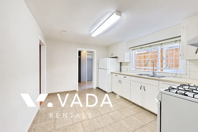 Grandview Woodland - 1 Bedroom Basement For Rent in Vancouver at 1336D East 11th Avenue, Vancouver, BC