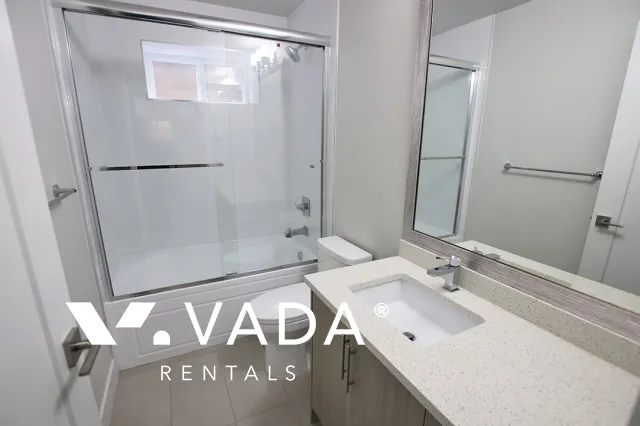Grandview Heights - 2 Bedroom Basement For Rent in Surrey at 16528B 21 Avenue, Surrey, BC