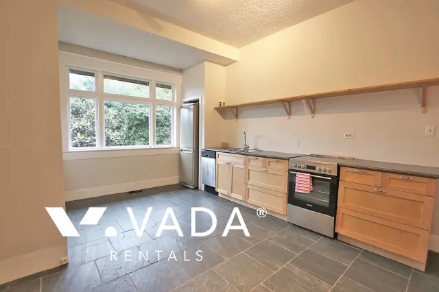 Shaughnessy - 1 Bedroom Duplex For Rent in Vancouver at 1867 West 17th Avenue, Vancouver, BC